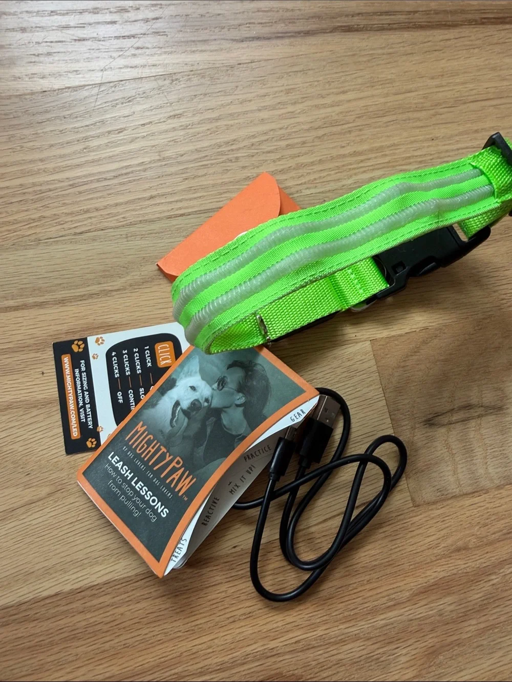 NWT! Mighty Paw Neon Green Rechargeable LED Dog Collar sz Small